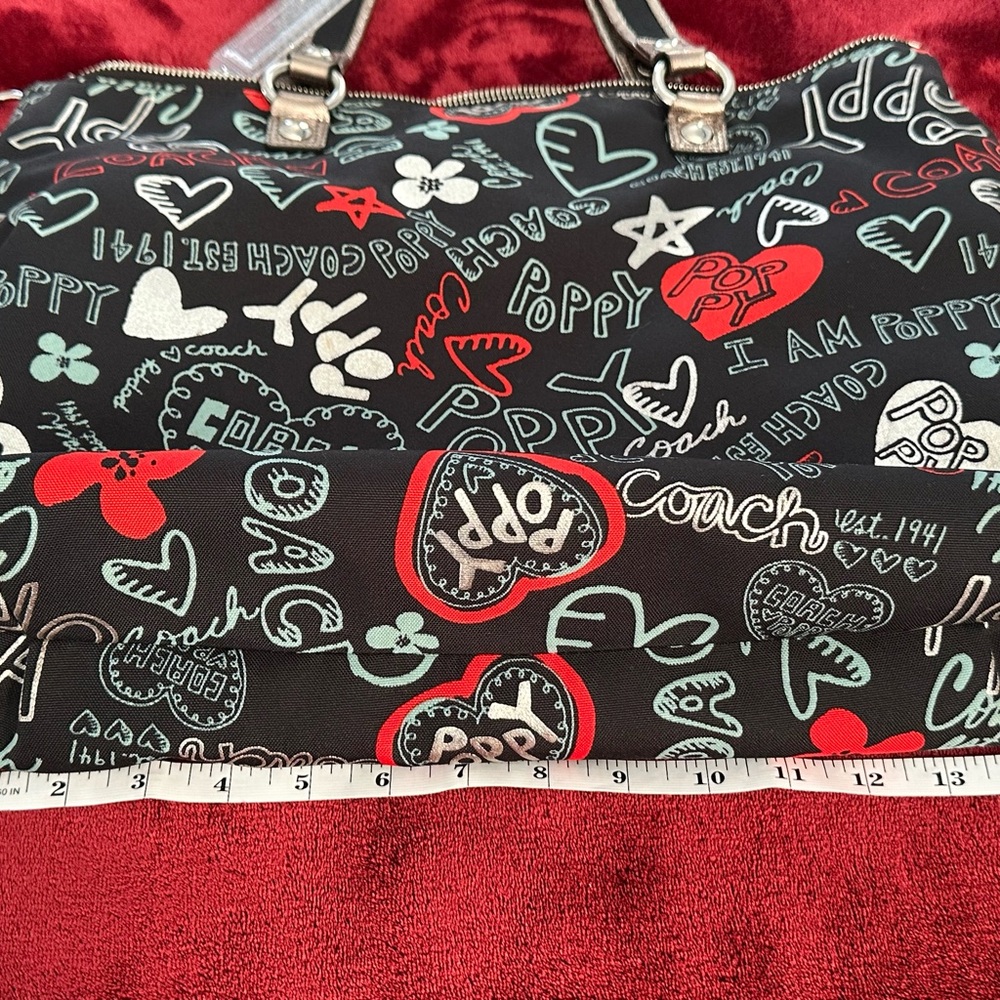 Coach signature POPPY Rare Graffiti Heart Tote vgc - Picture 5 of 11